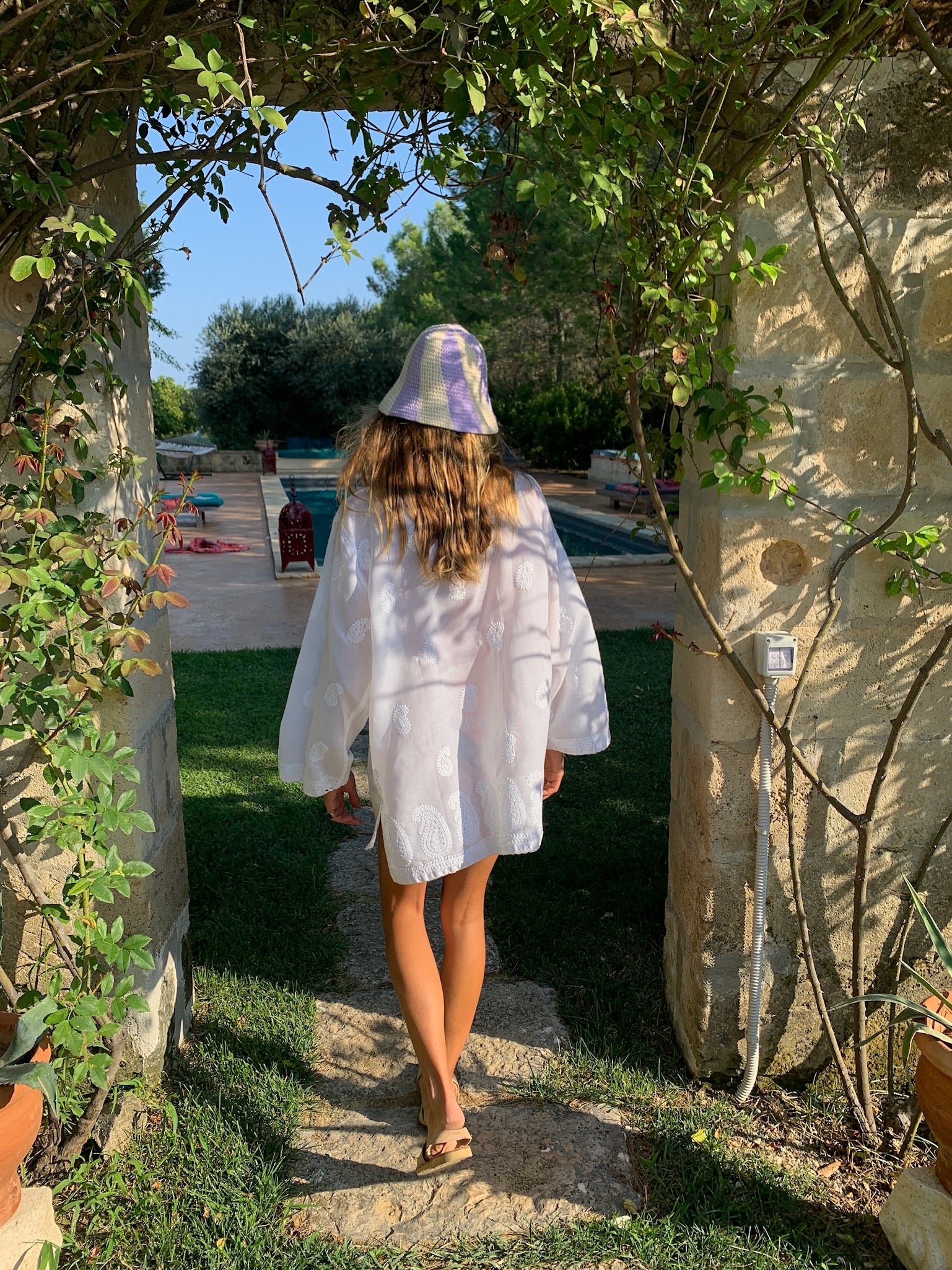 Veenu kaftan ~ Ivory