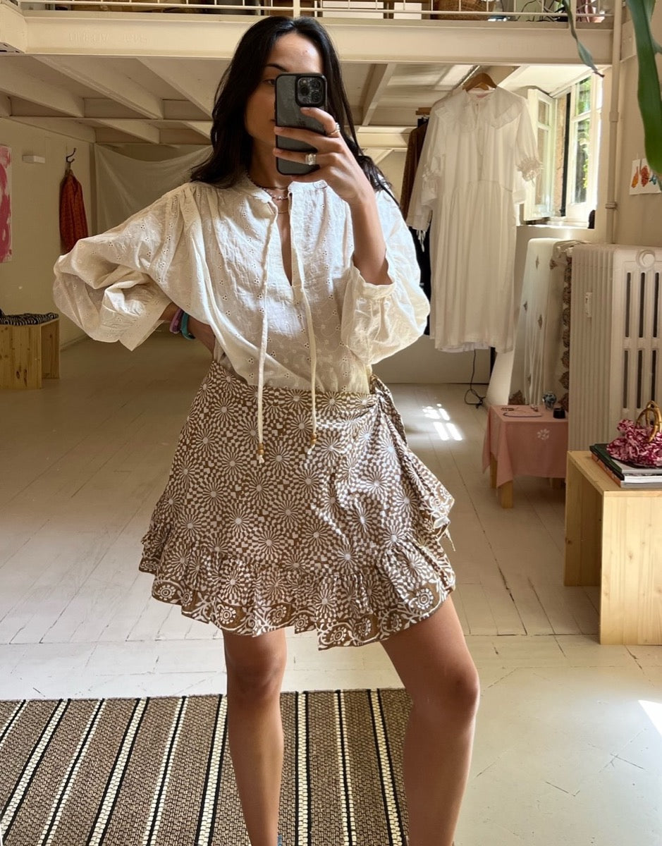 Flo Pull-Over Top - Ecru Akoba